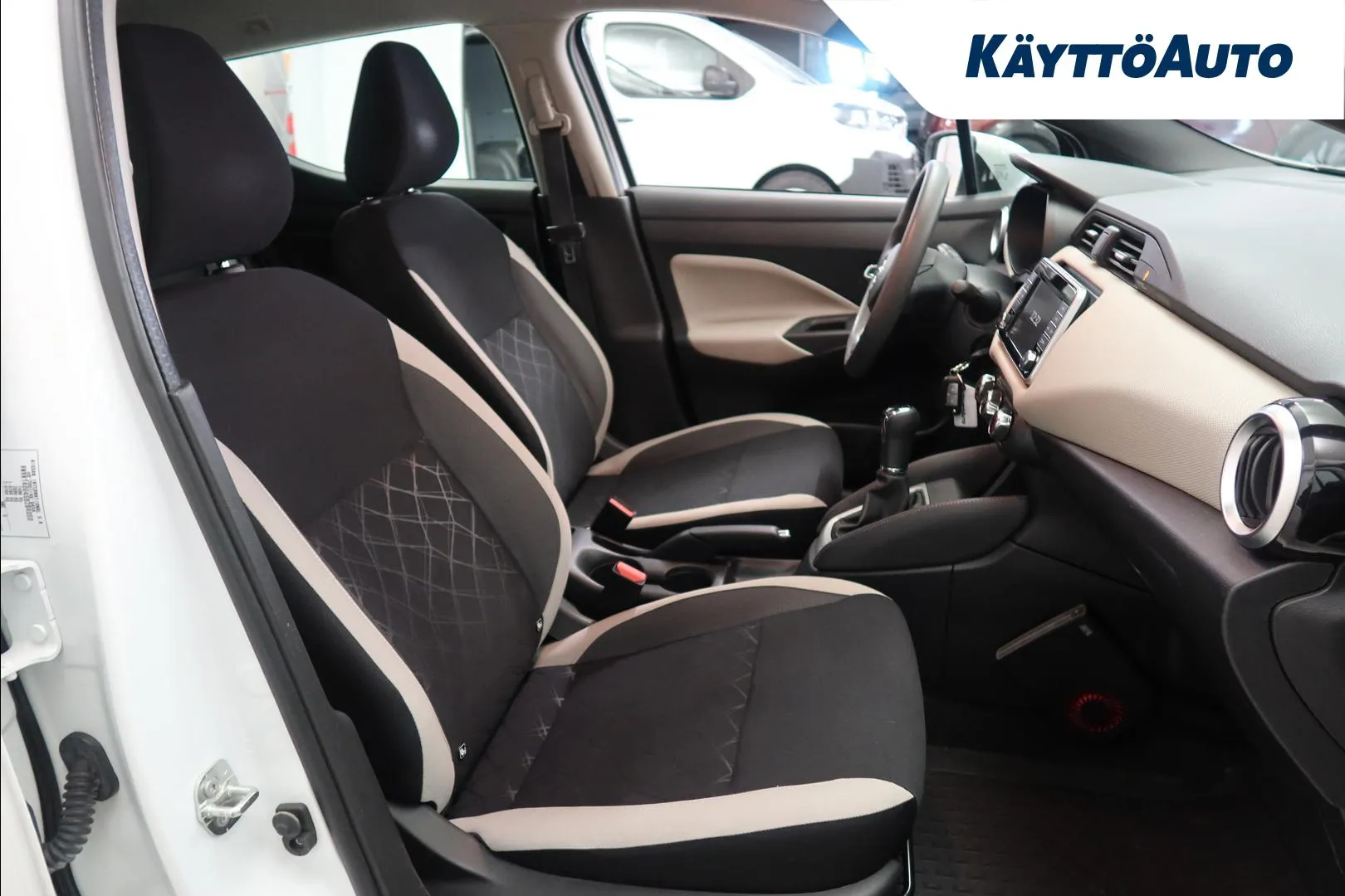 Nissan Micra EPK-997 carousel image