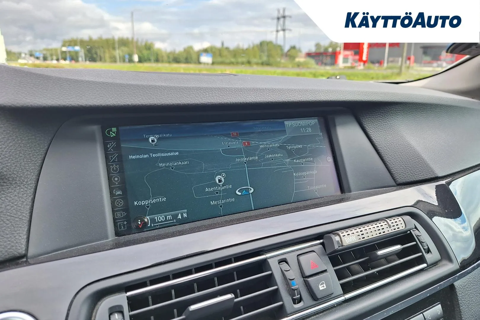 BMW 530 RRX-458 carousel image