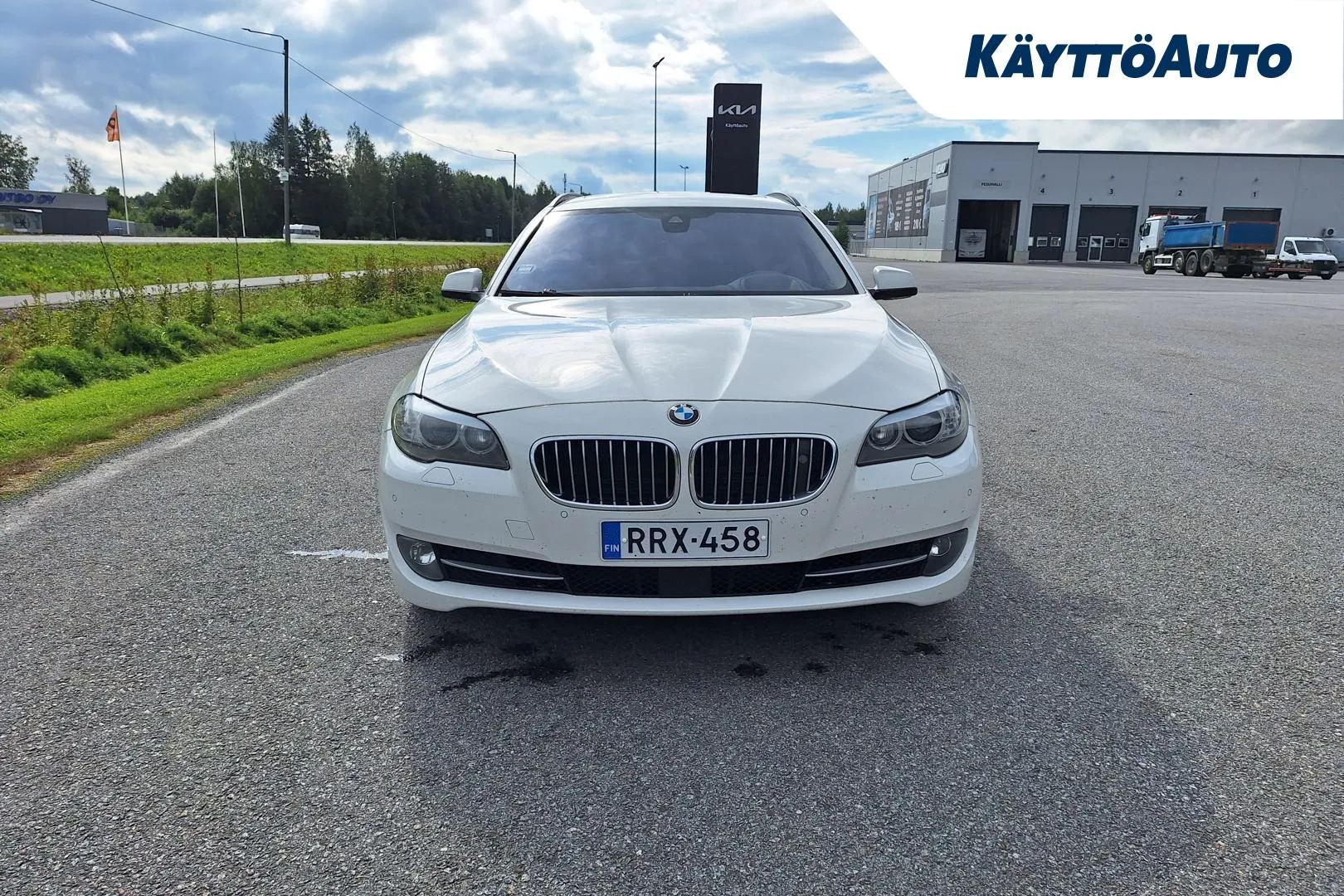 BMW 530 RRX-458 carousel image