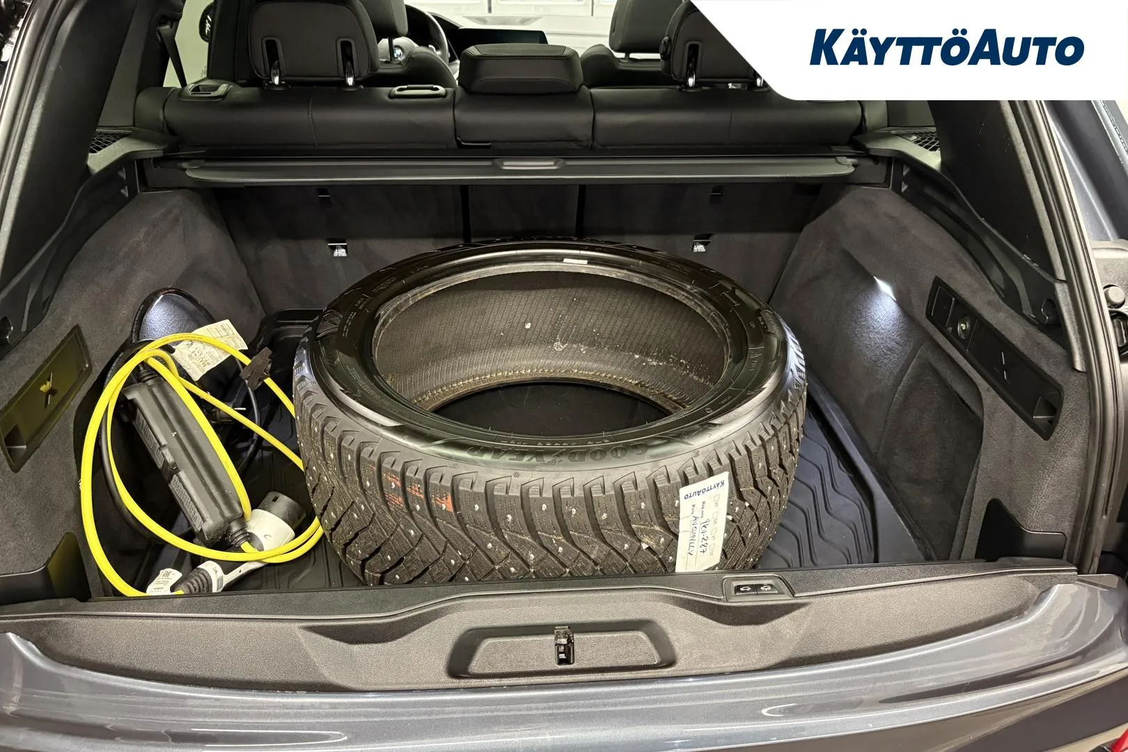 BMW X5 YKV-287 carousel image