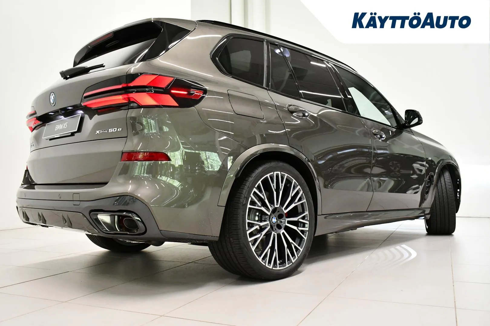 BMW X5 YYG-583 carousel image