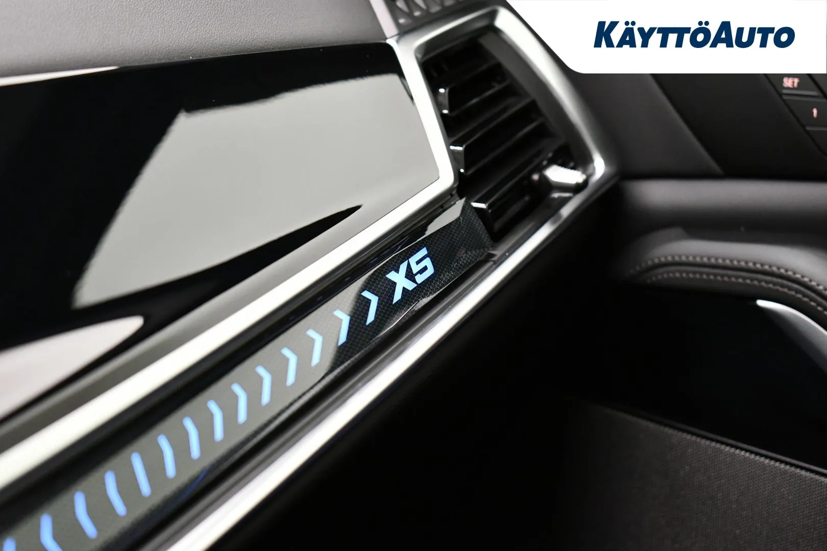 BMW X5 YYG-583 carousel image