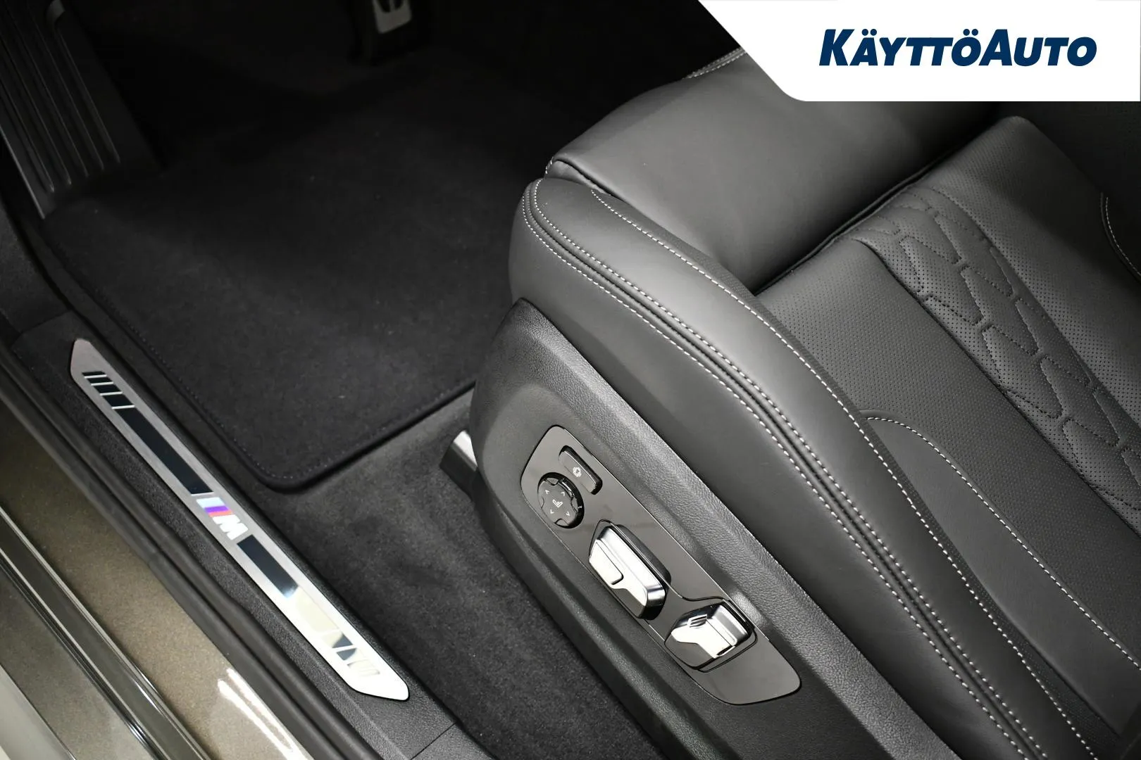 BMW X5 YYG-583 carousel image