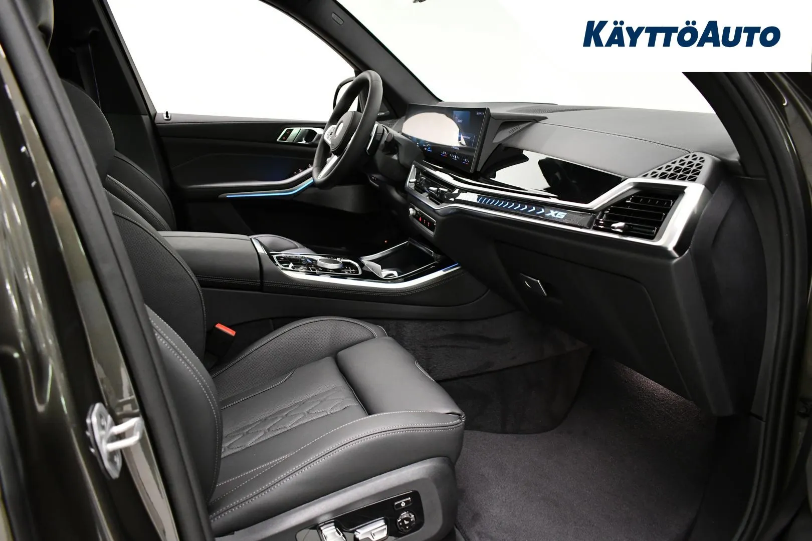 BMW X5 YYG-583 carousel image