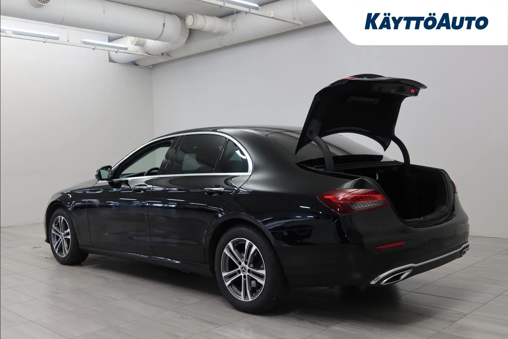 Mercedes-Benz E XPS-256 carousel image