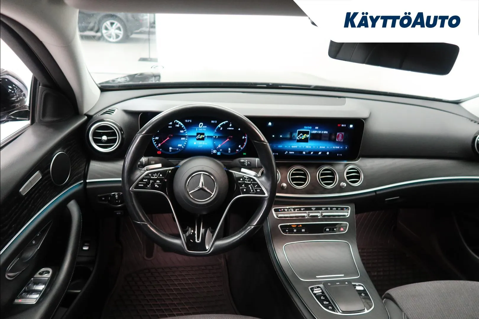 Mercedes-Benz E XPS-256 carousel image