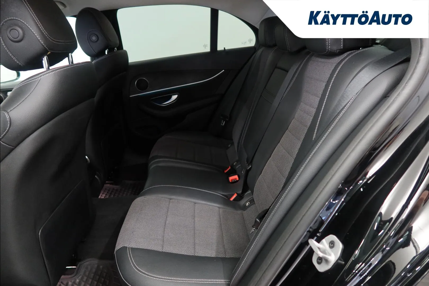 Mercedes-Benz E XPS-256 carousel image