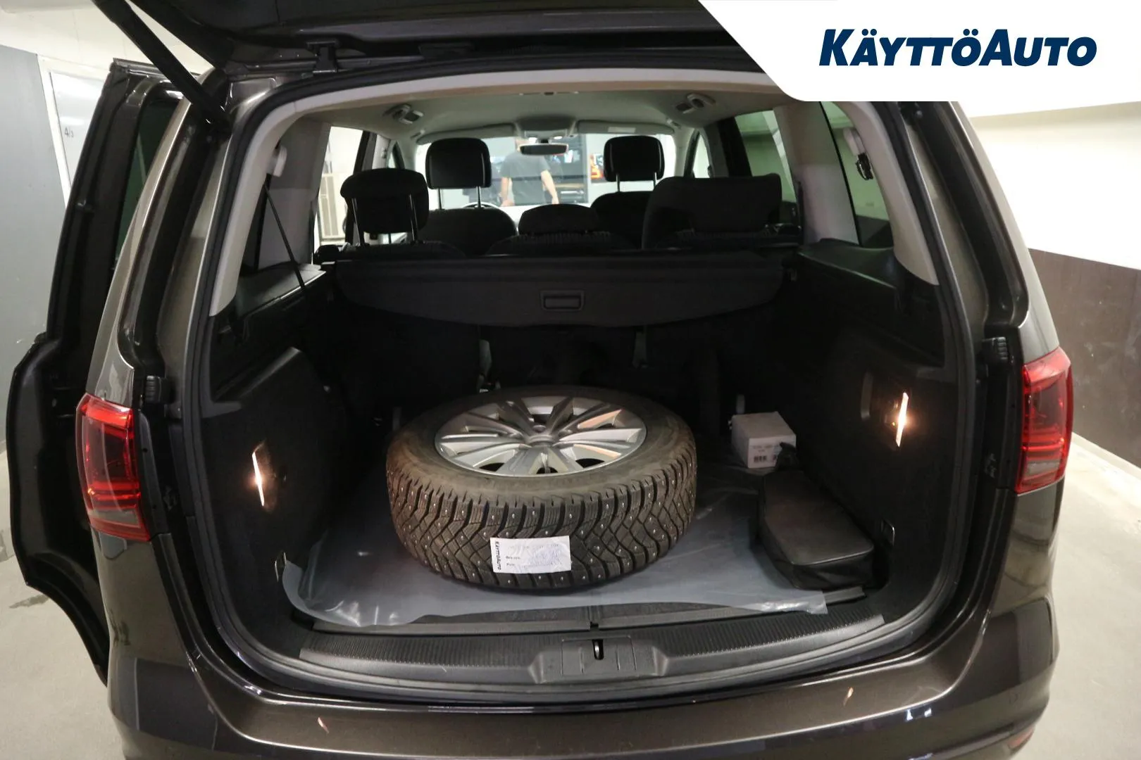SEAT Alhambra NKB-640 carousel image