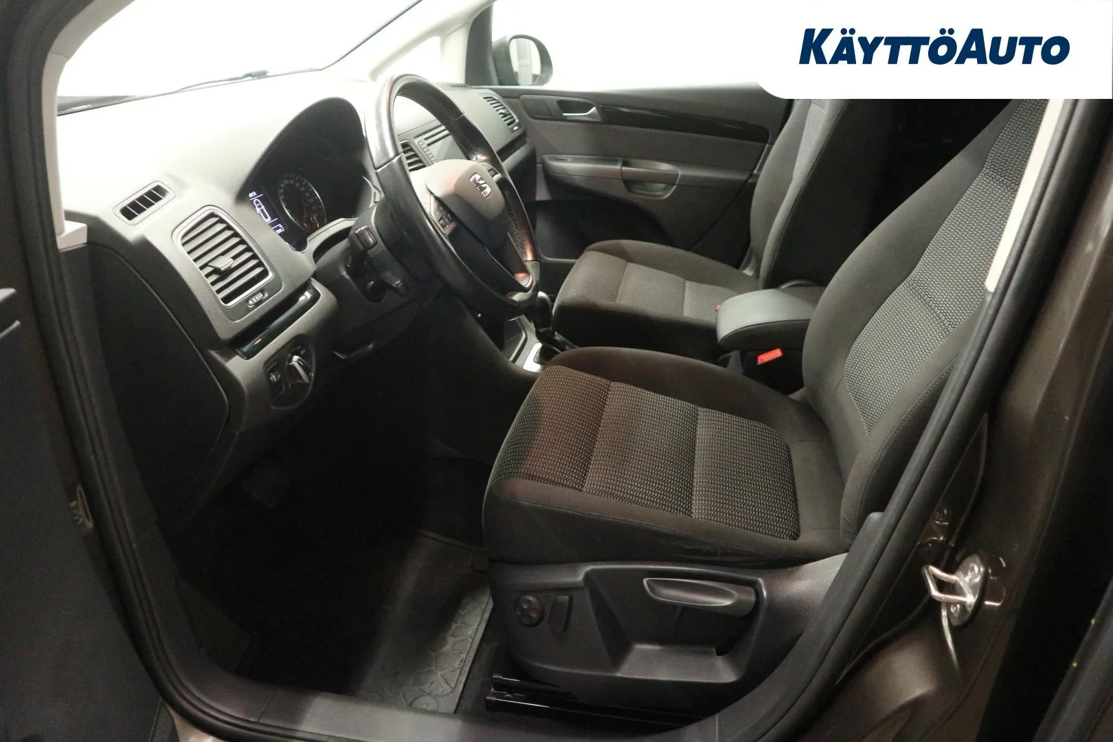 SEAT Alhambra NKB-640 carousel image