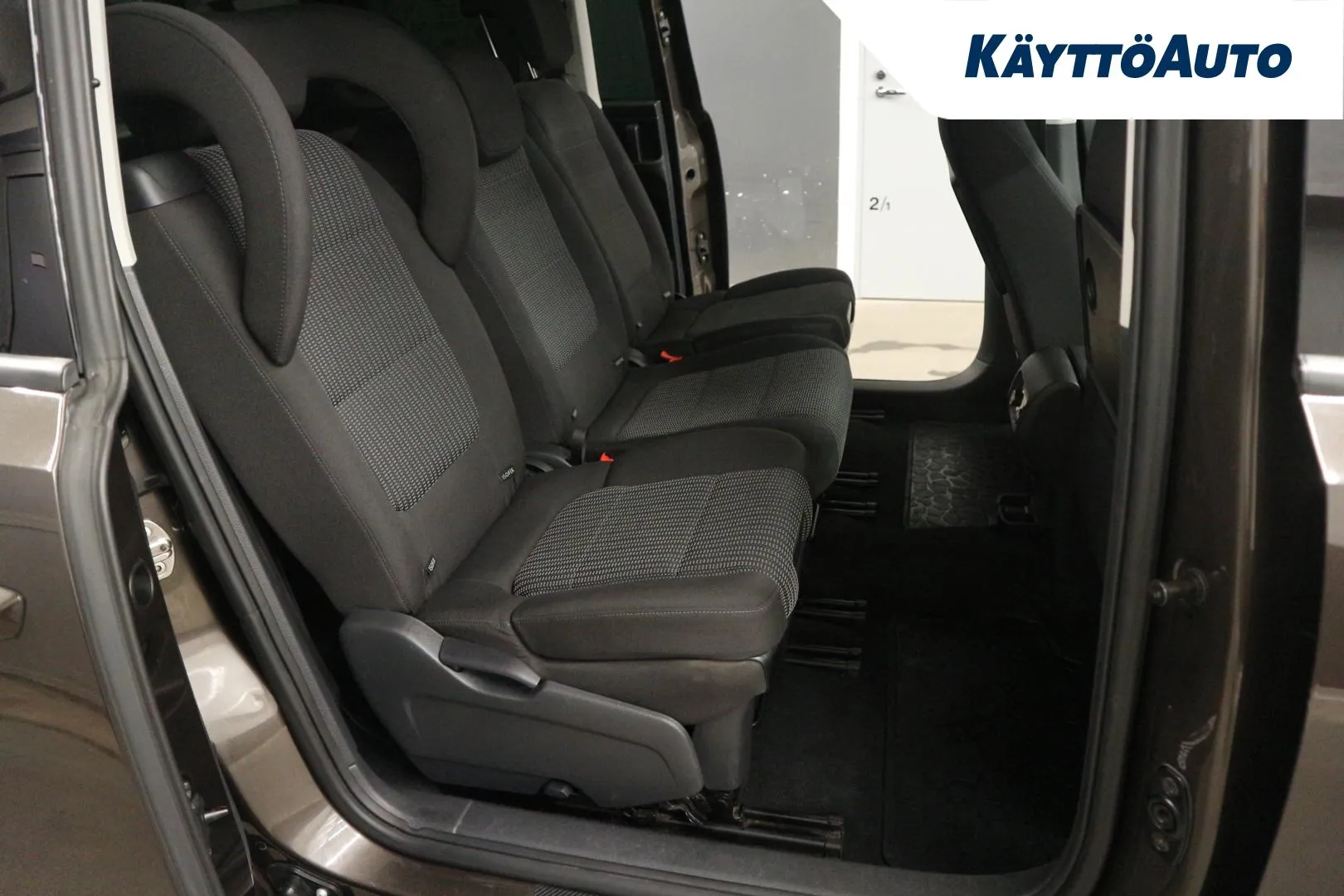 SEAT Alhambra NKB-640 carousel image