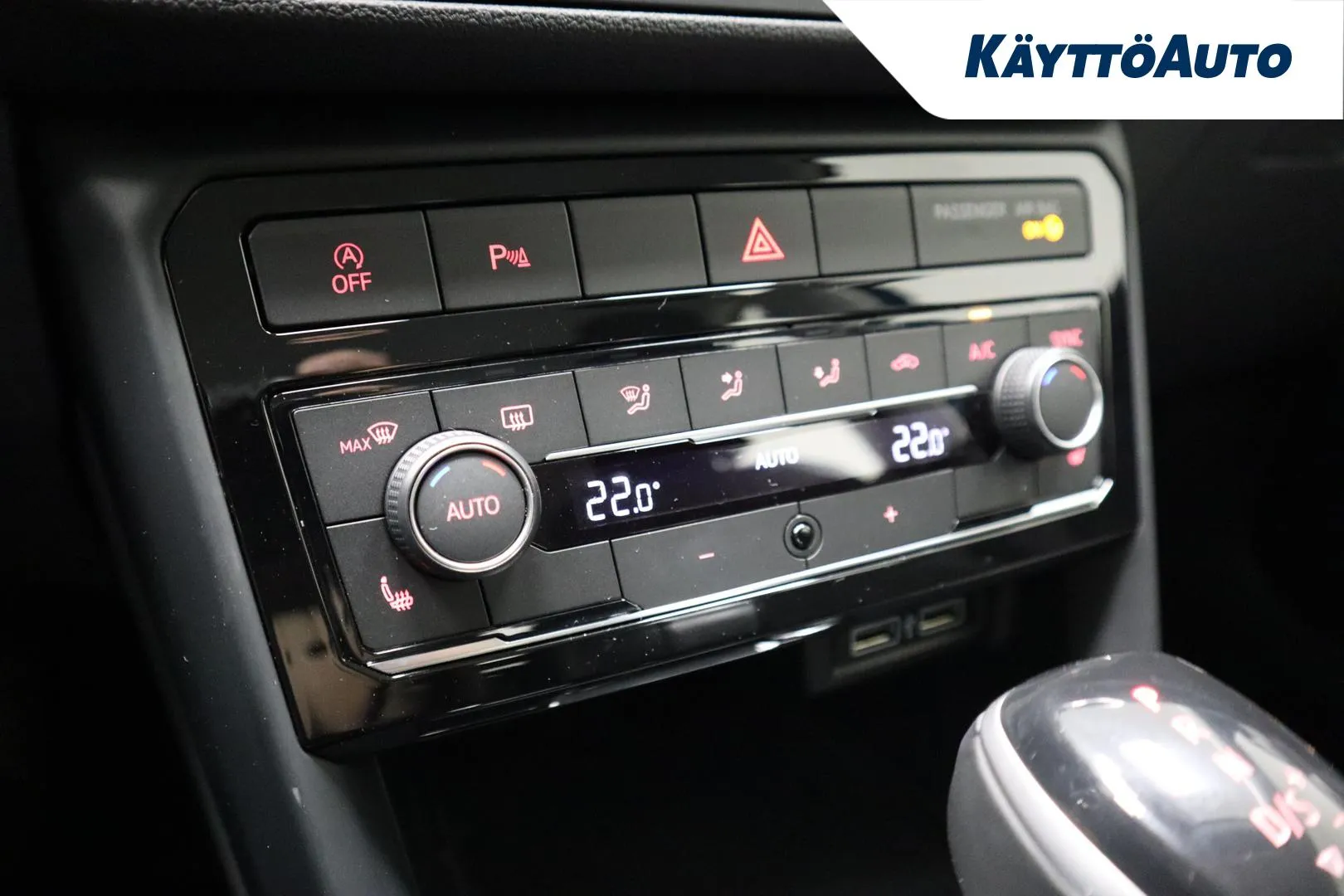 VOLKSWAGEN T-Cross COM-510 carousel image