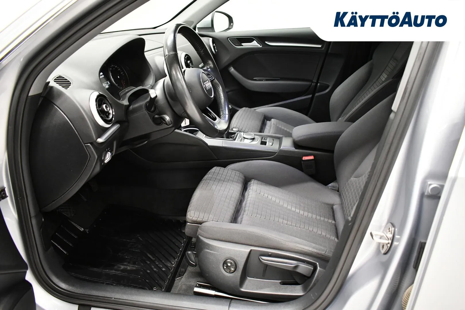 AUDI A3 XXE-574 carousel image