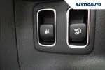 Mercedes-Benz GLA YYH-564 carousel thumbs