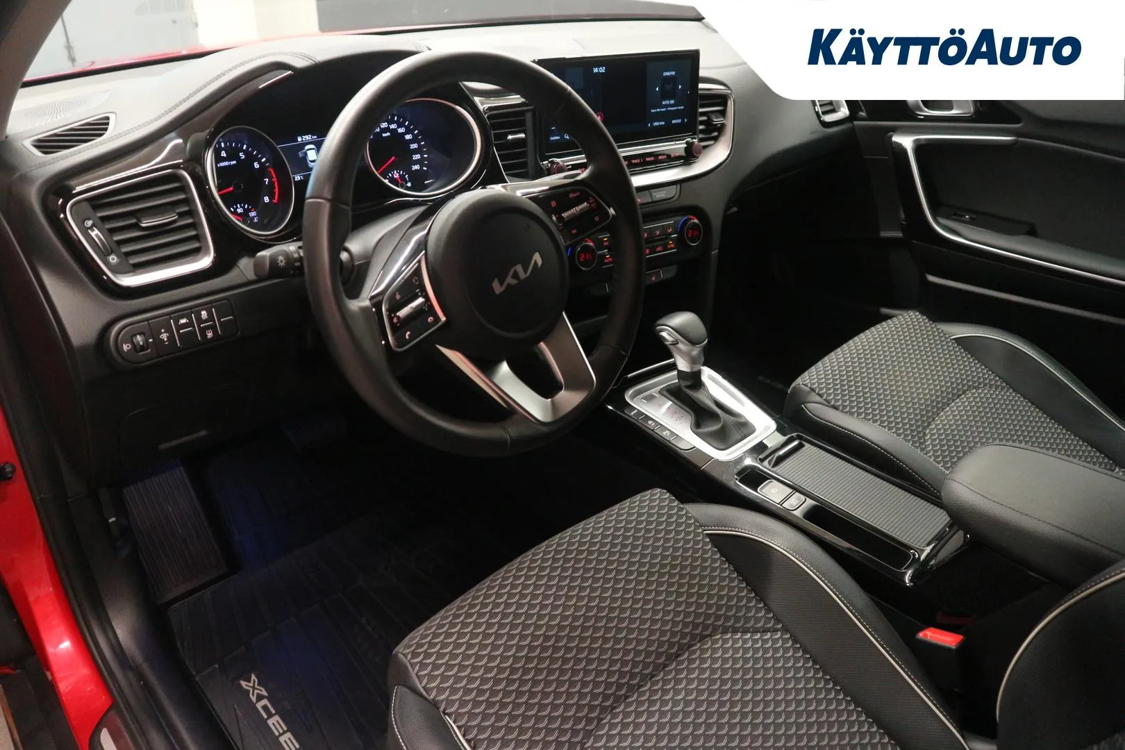 KIA XCeed ZON-666 carousel image