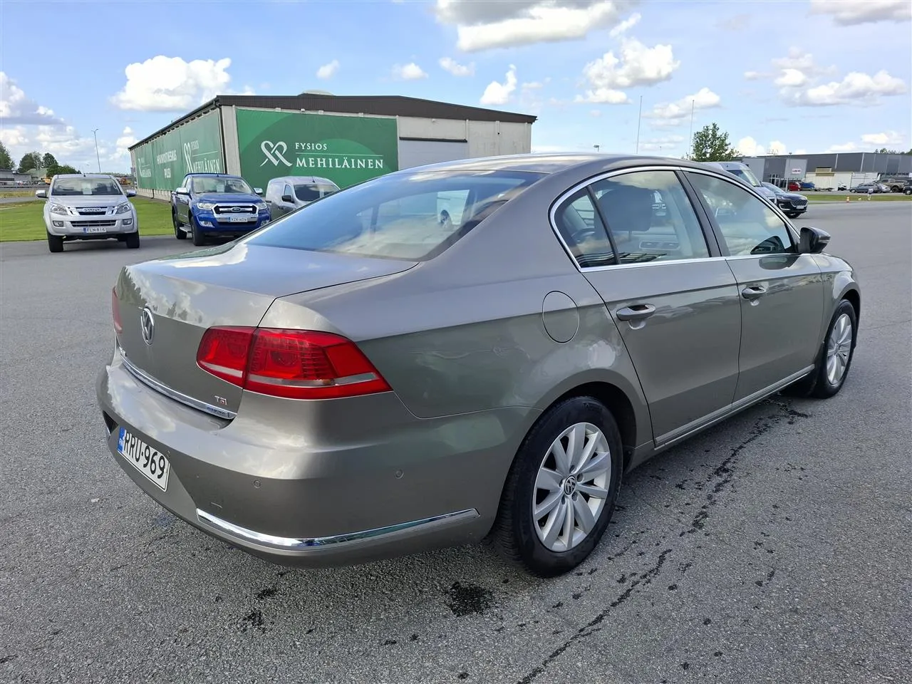 VOLKSWAGEN Passat RRU-969 carousel image