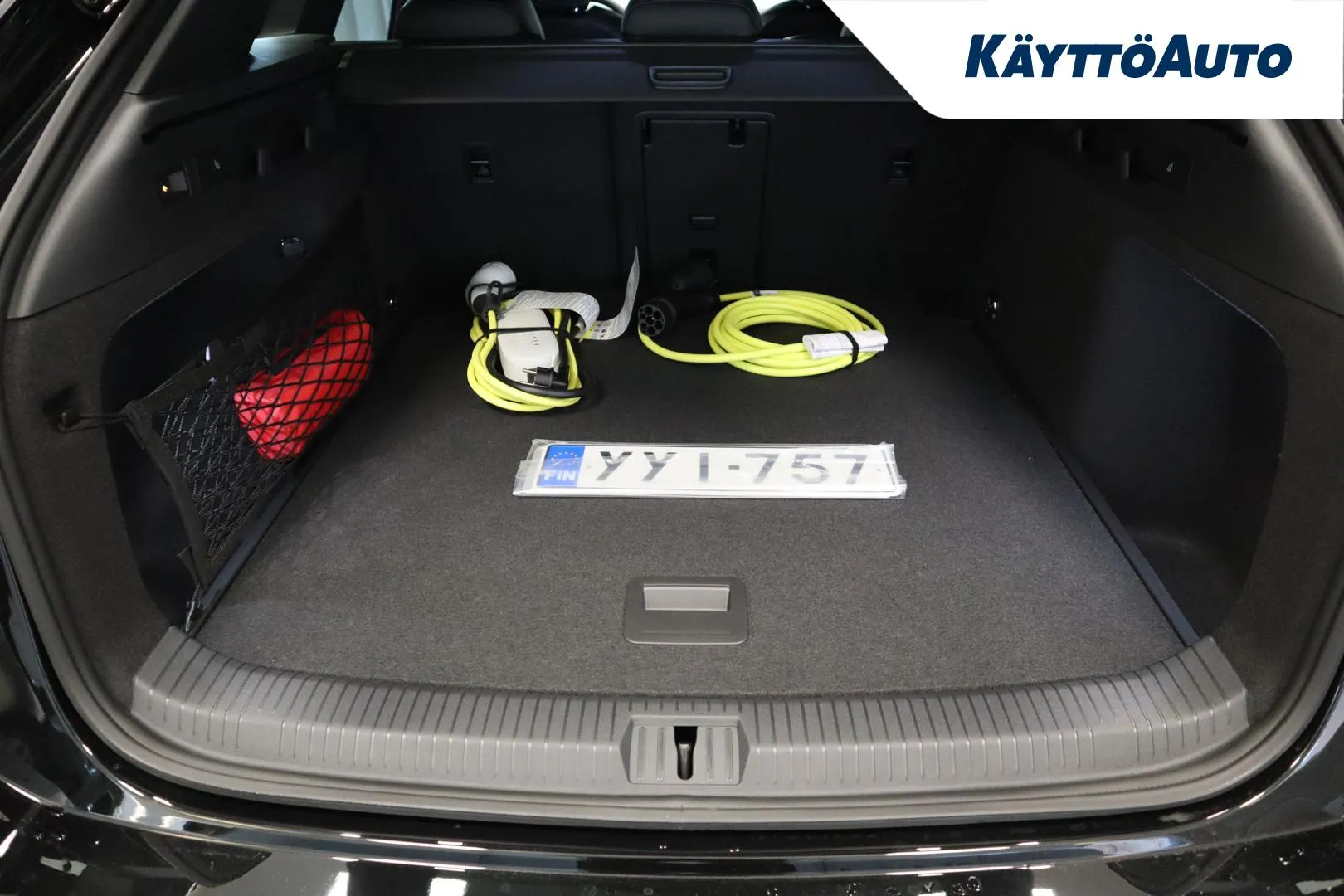 Volkswagen ID.7 YYI-757 carousel image