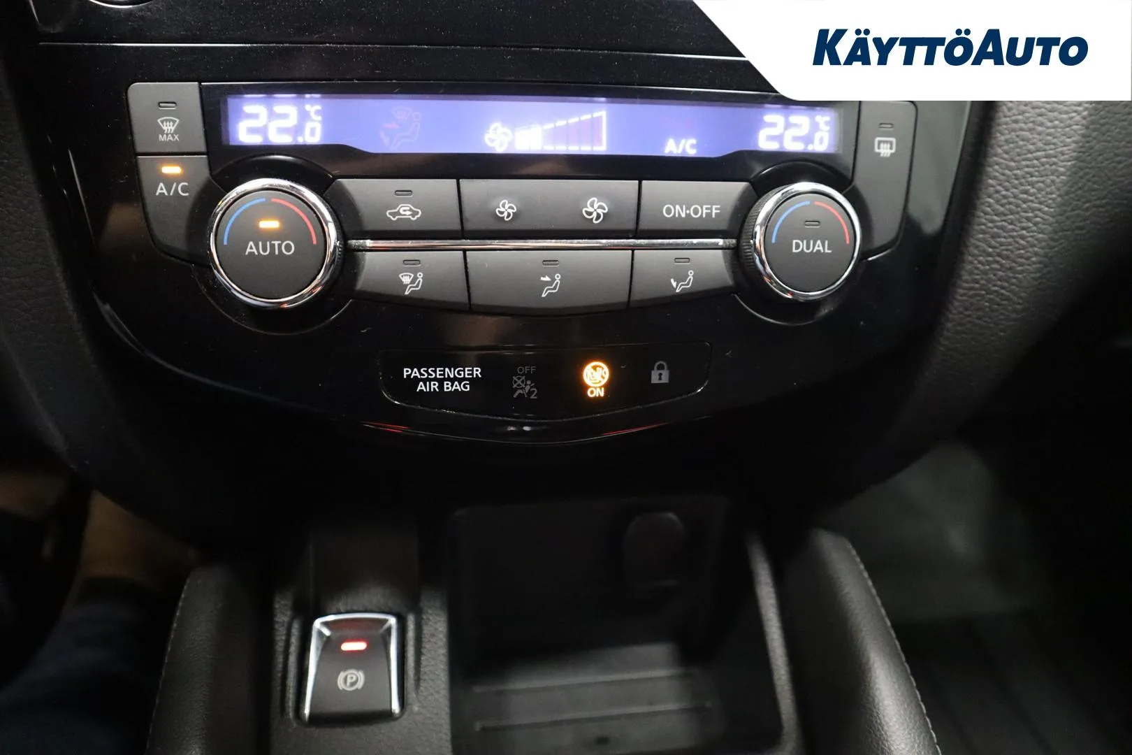 NISSAN Qashqai SNO-748 carousel image