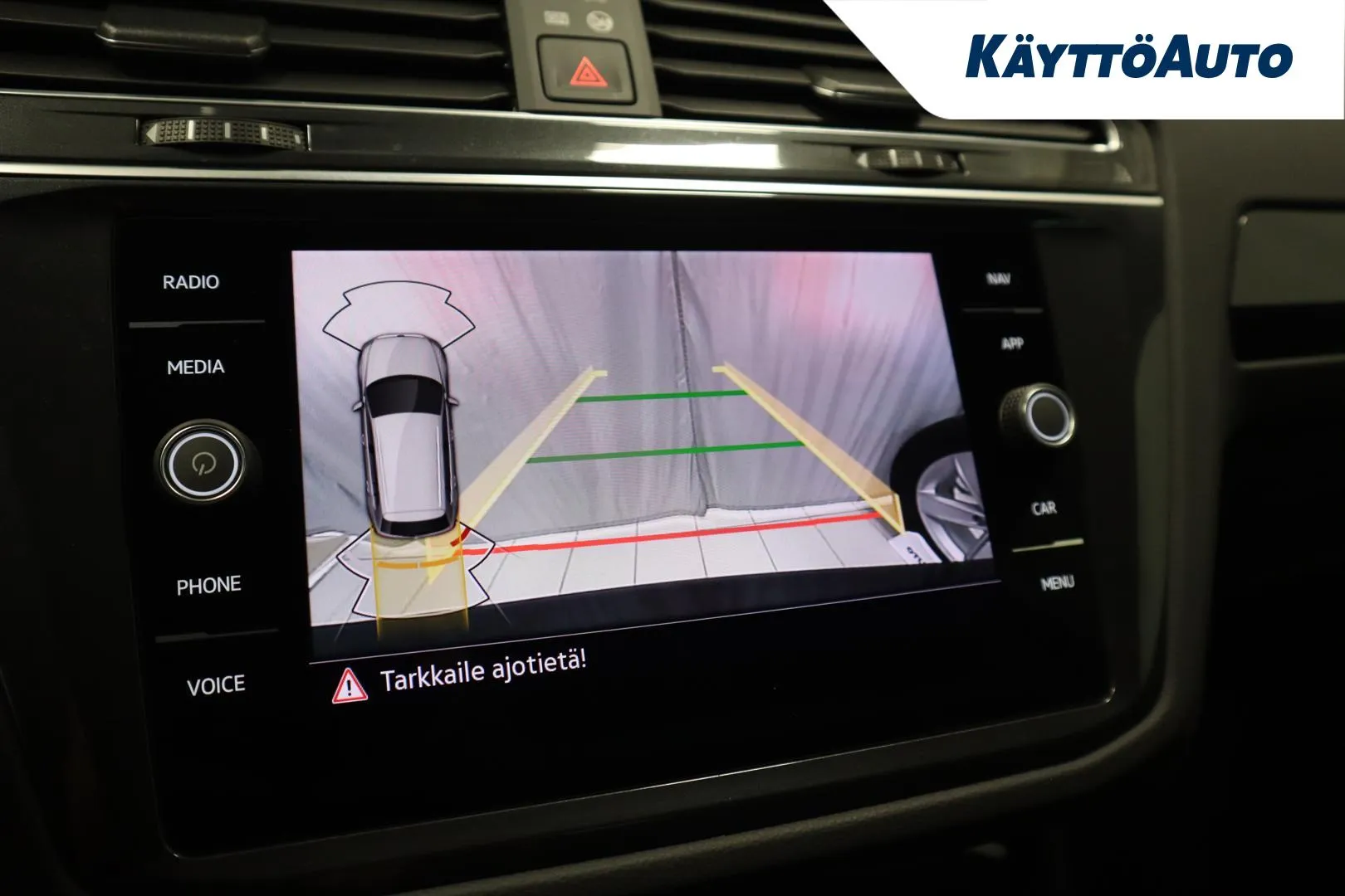VOLKSWAGEN Tiguan IRN-391 carousel image