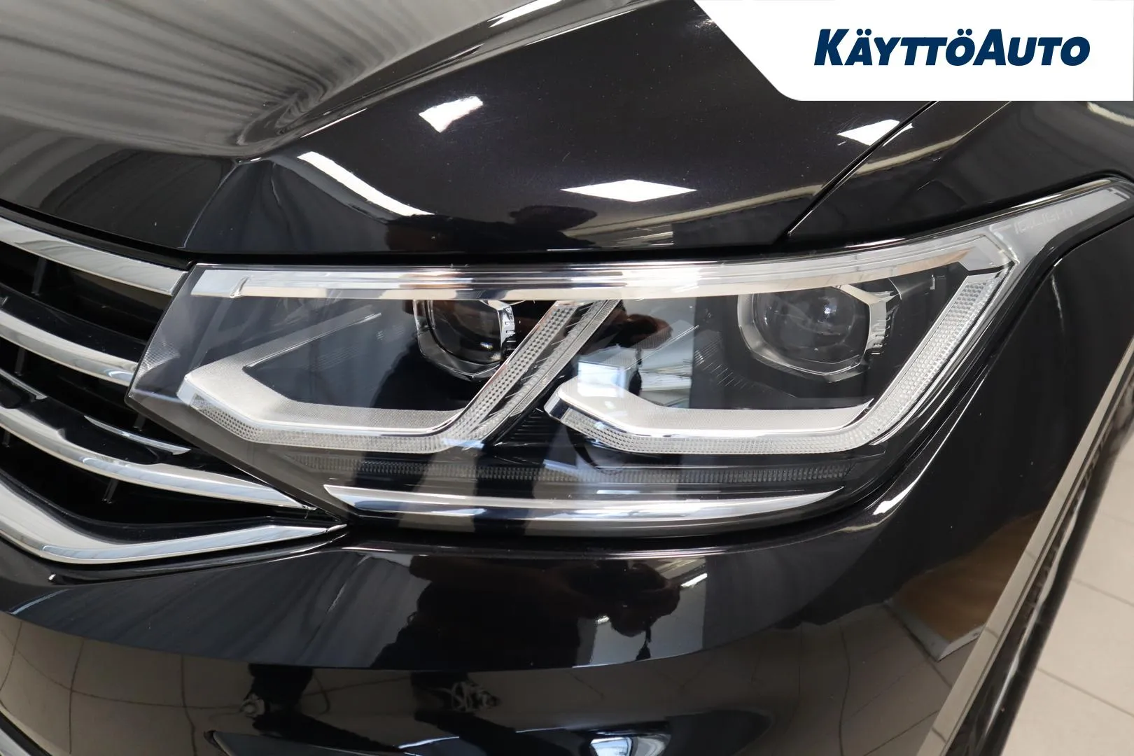 VOLKSWAGEN Tiguan IRN-391 carousel image