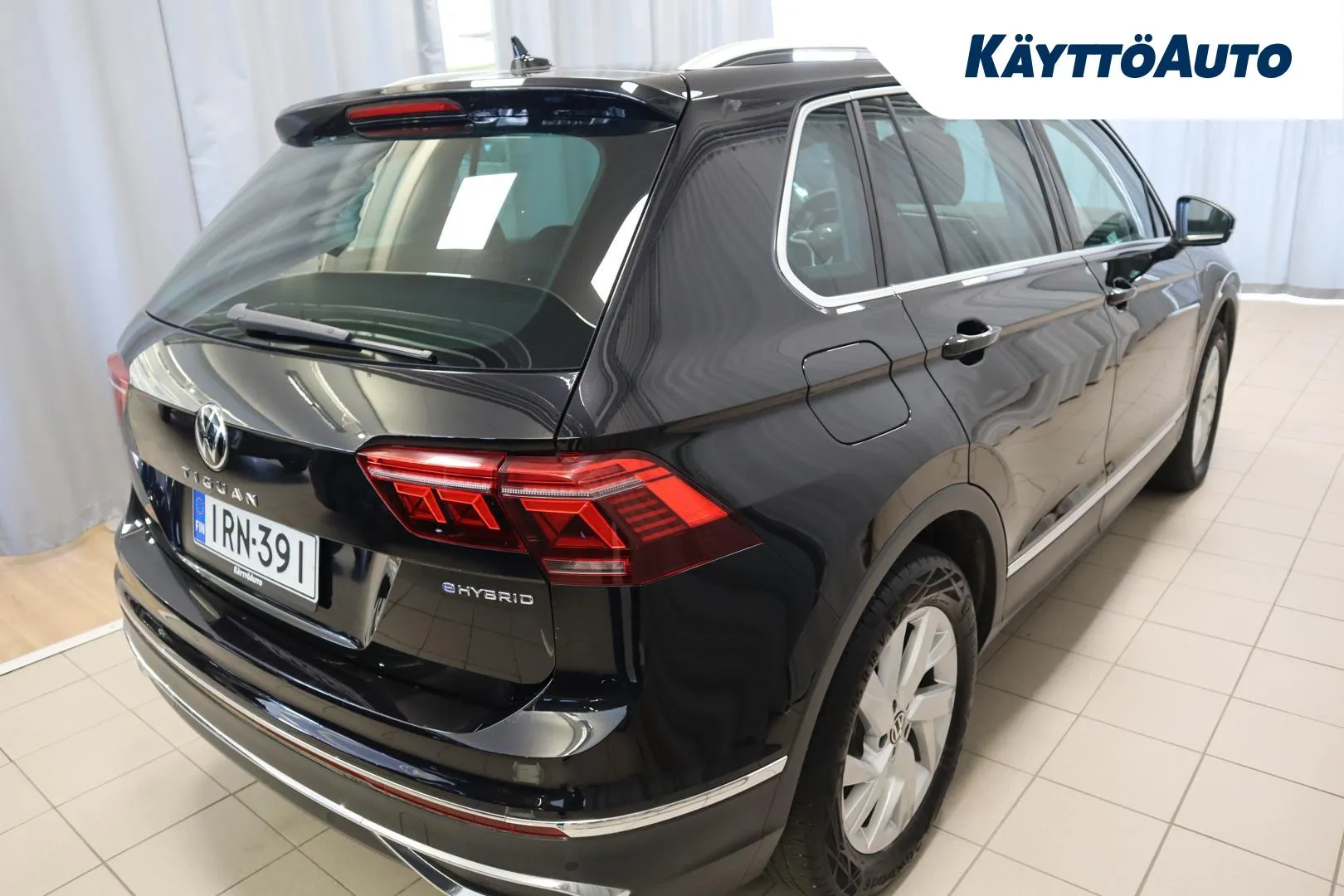 VOLKSWAGEN Tiguan IRN-391 carousel image