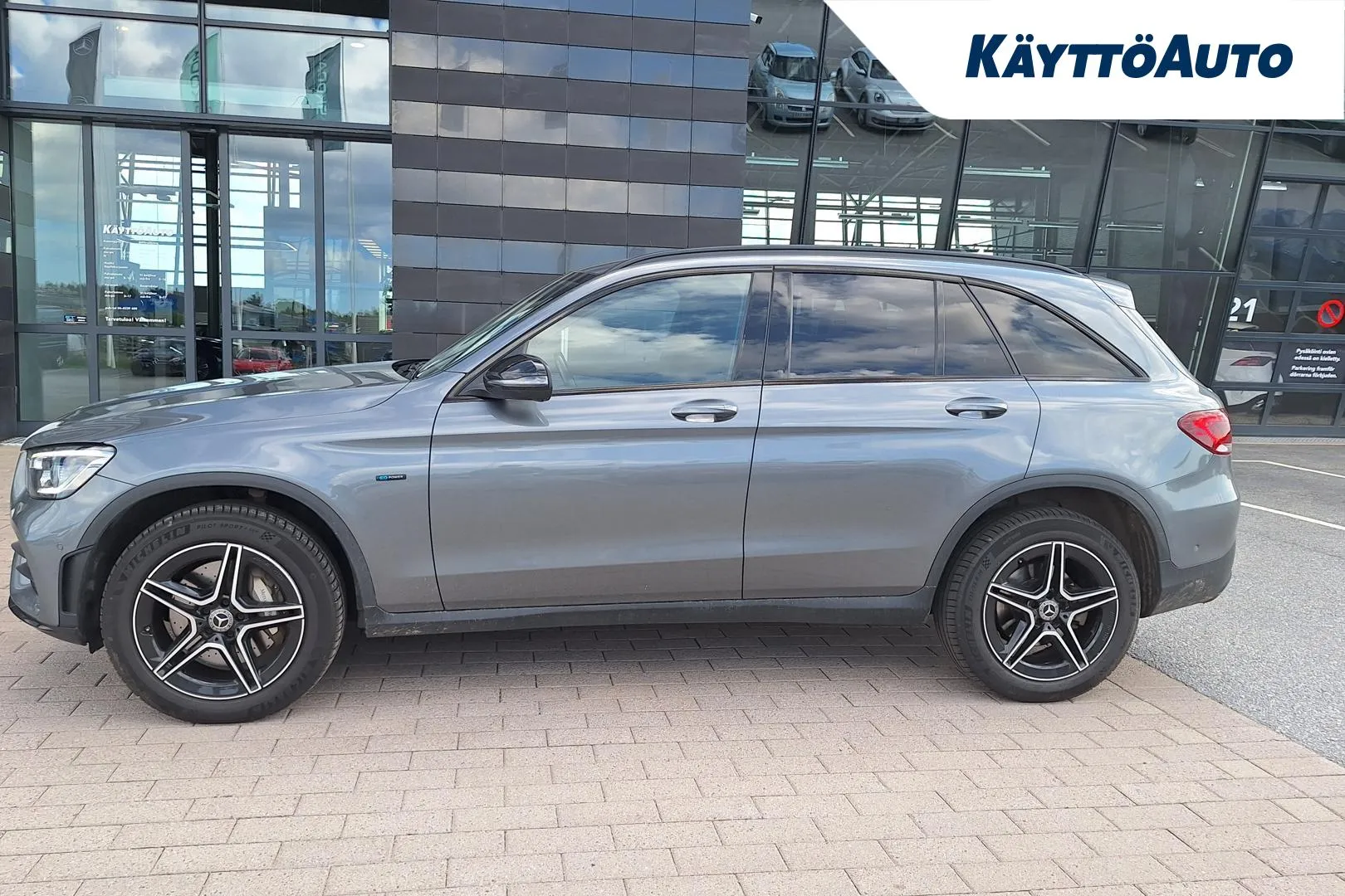 MERCEDES-BENZ GLC FPX-520 carousel image