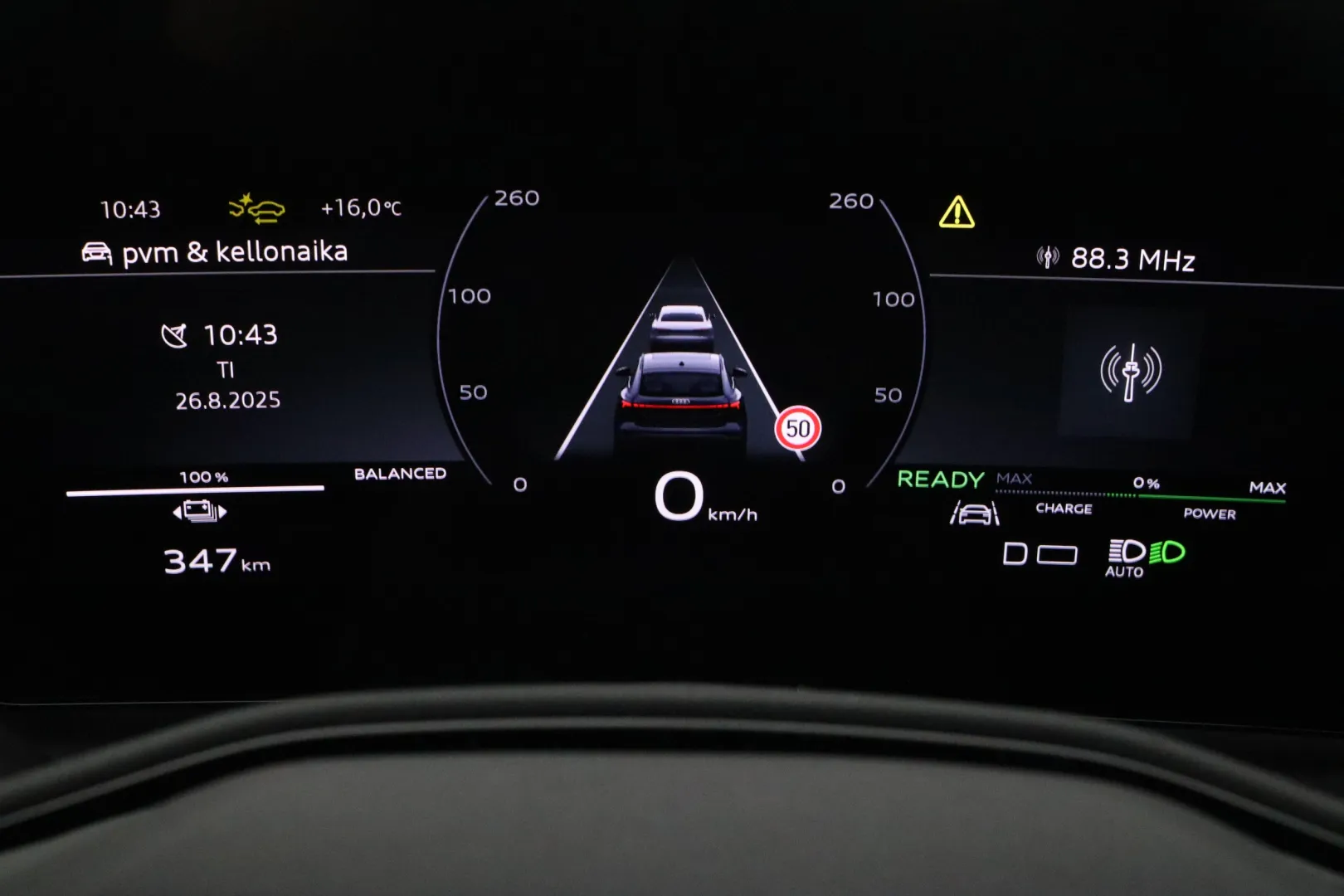 Audi Q6 e-tron YYF-215 carousel image