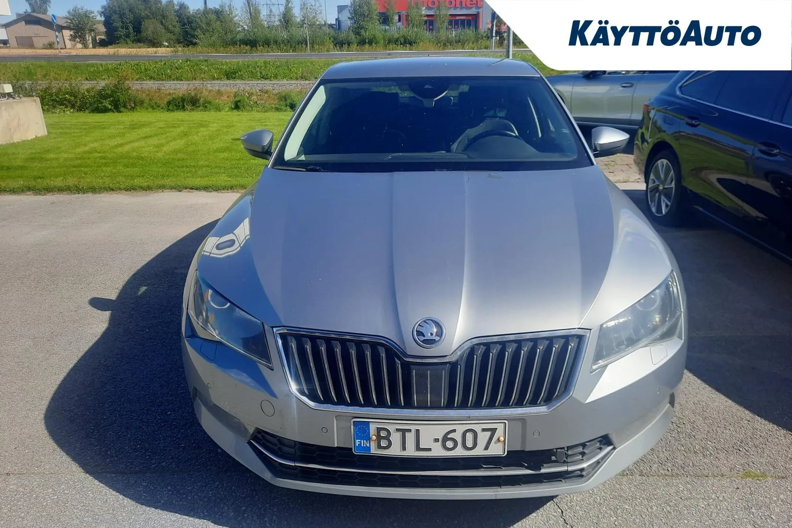 SKODA Superb BTL-607 carousel image