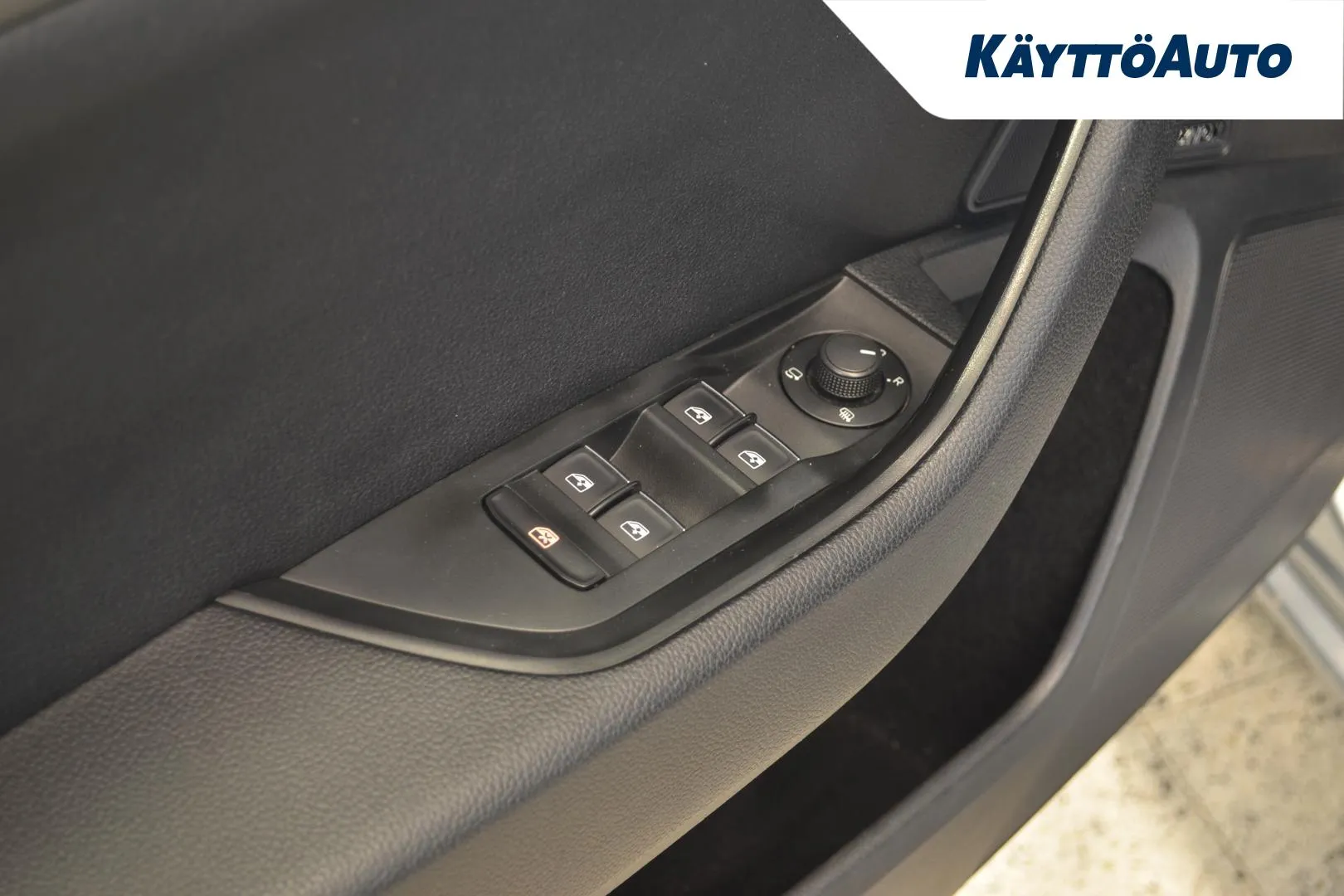 SKODA Superb BTL-607 carousel image