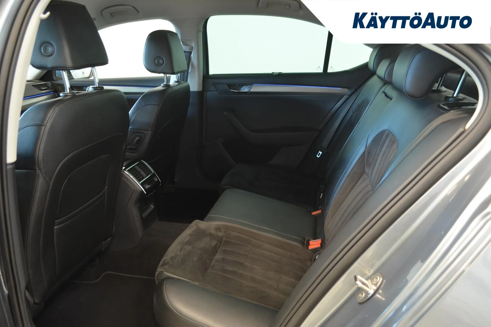 SKODA Superb BTL-607 carousel image