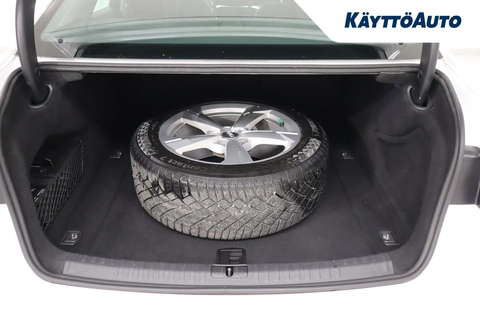 AUDI A6 XVX-607 carousel image