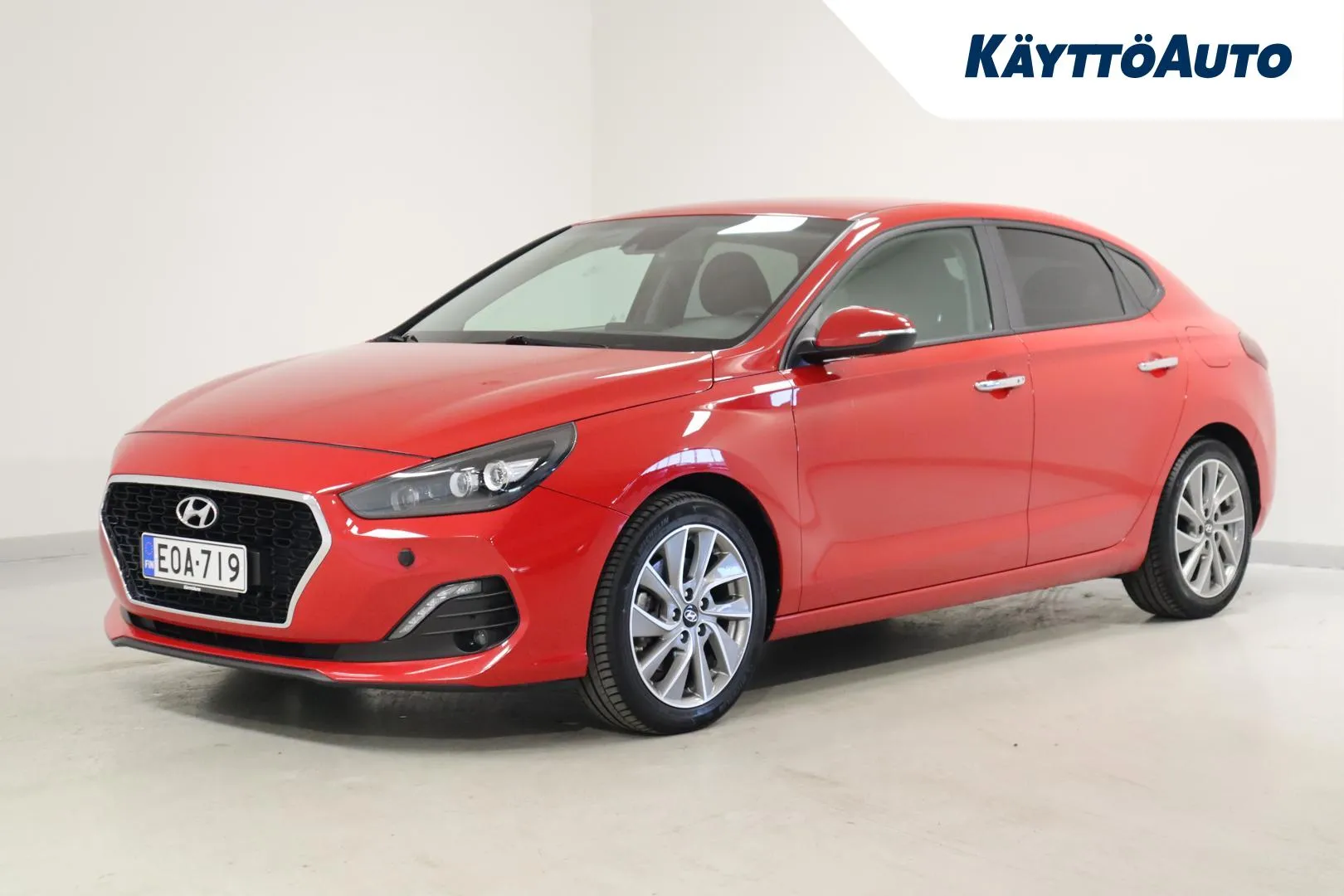 HYUNDAI i30 Fastback EOA-719 carousel image