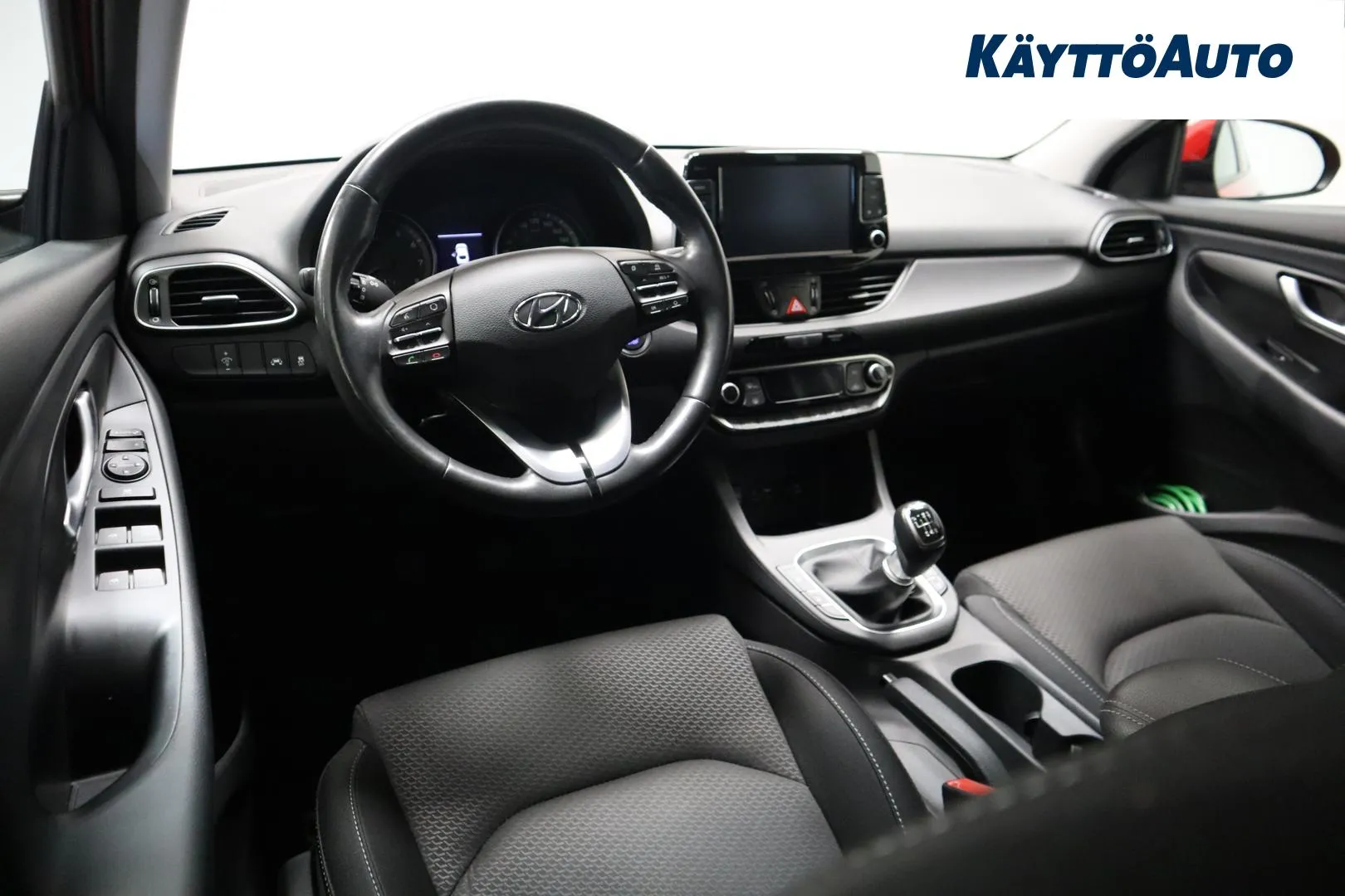 HYUNDAI i30 Fastback EOA-719 carousel image