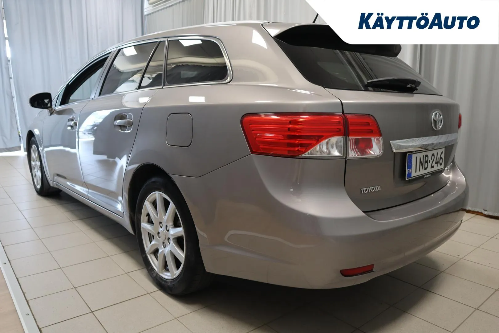 TOYOTA Avensis INB-246 carousel image