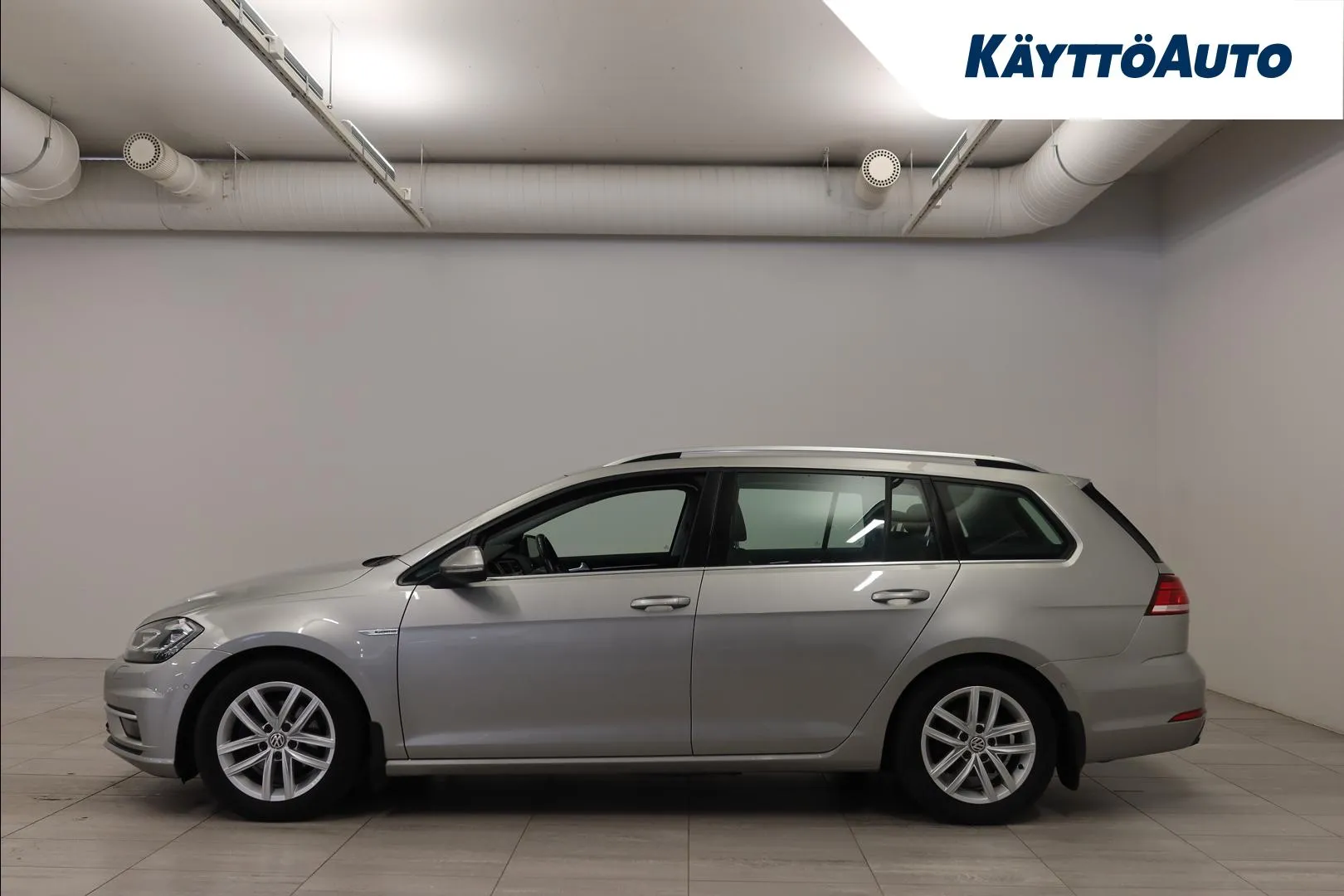 VOLKSWAGEN Golf JKX-965 carousel image