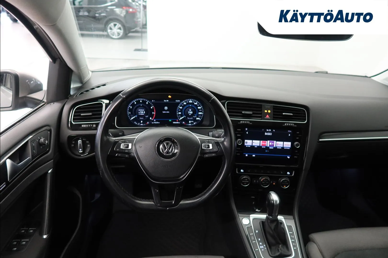 VOLKSWAGEN Golf JKX-965 carousel image