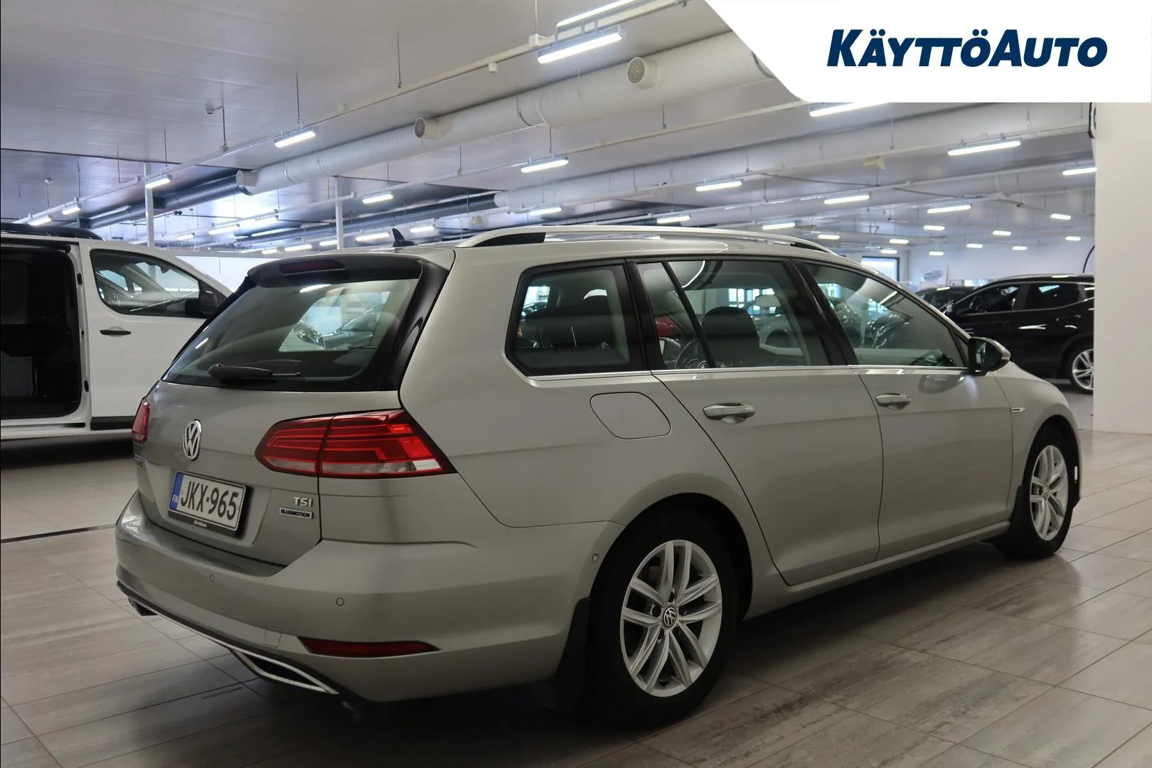 VOLKSWAGEN Golf JKX-965 carousel image