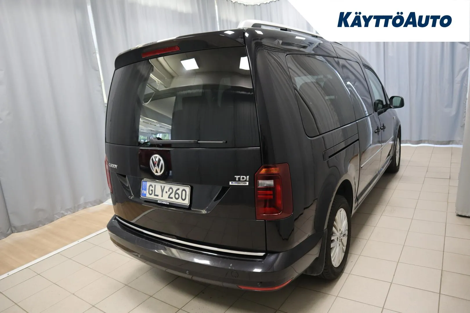 VOLKSWAGEN Caddy Maxi GLY-260 carousel image