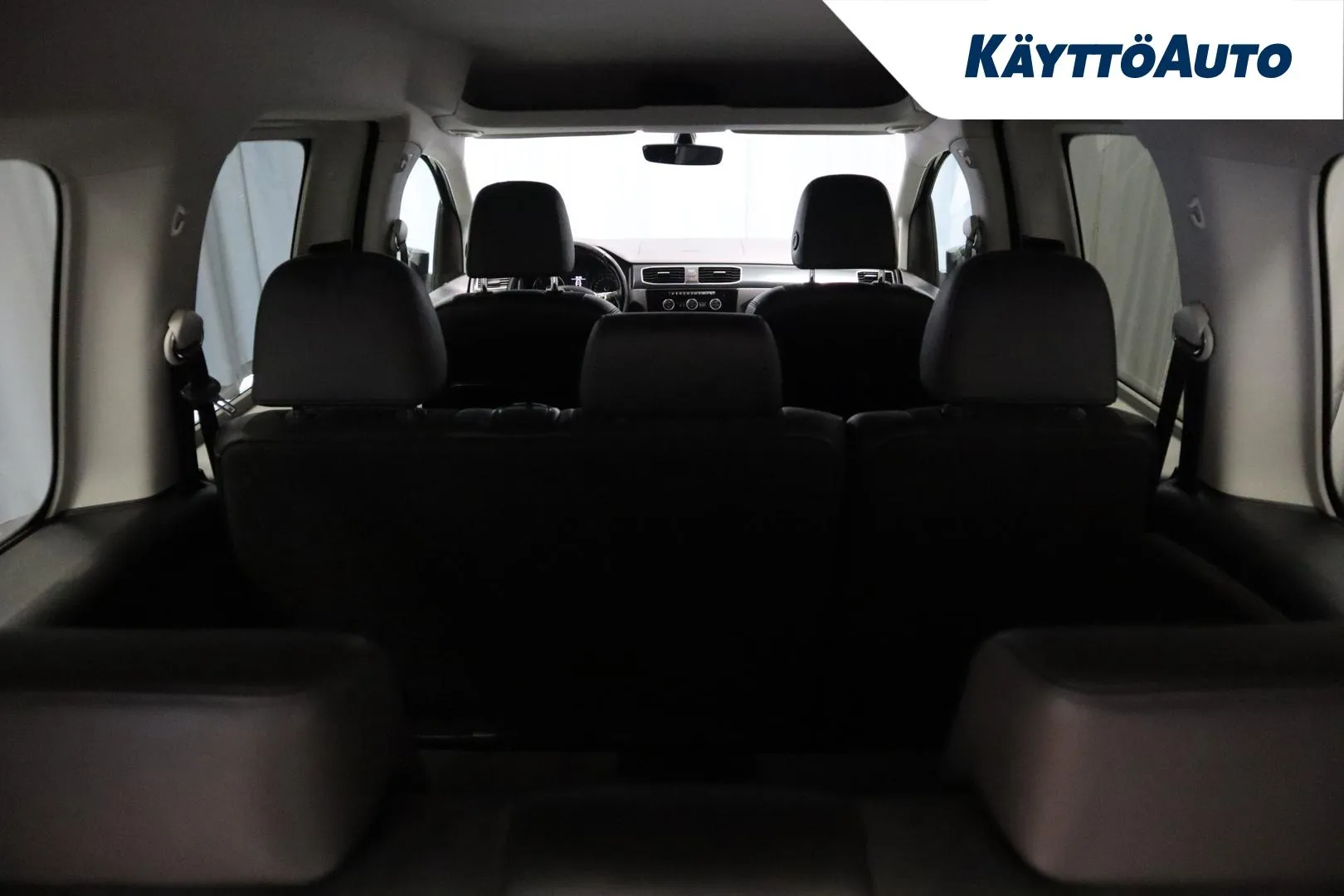 VOLKSWAGEN Caddy Maxi GLY-260 carousel image