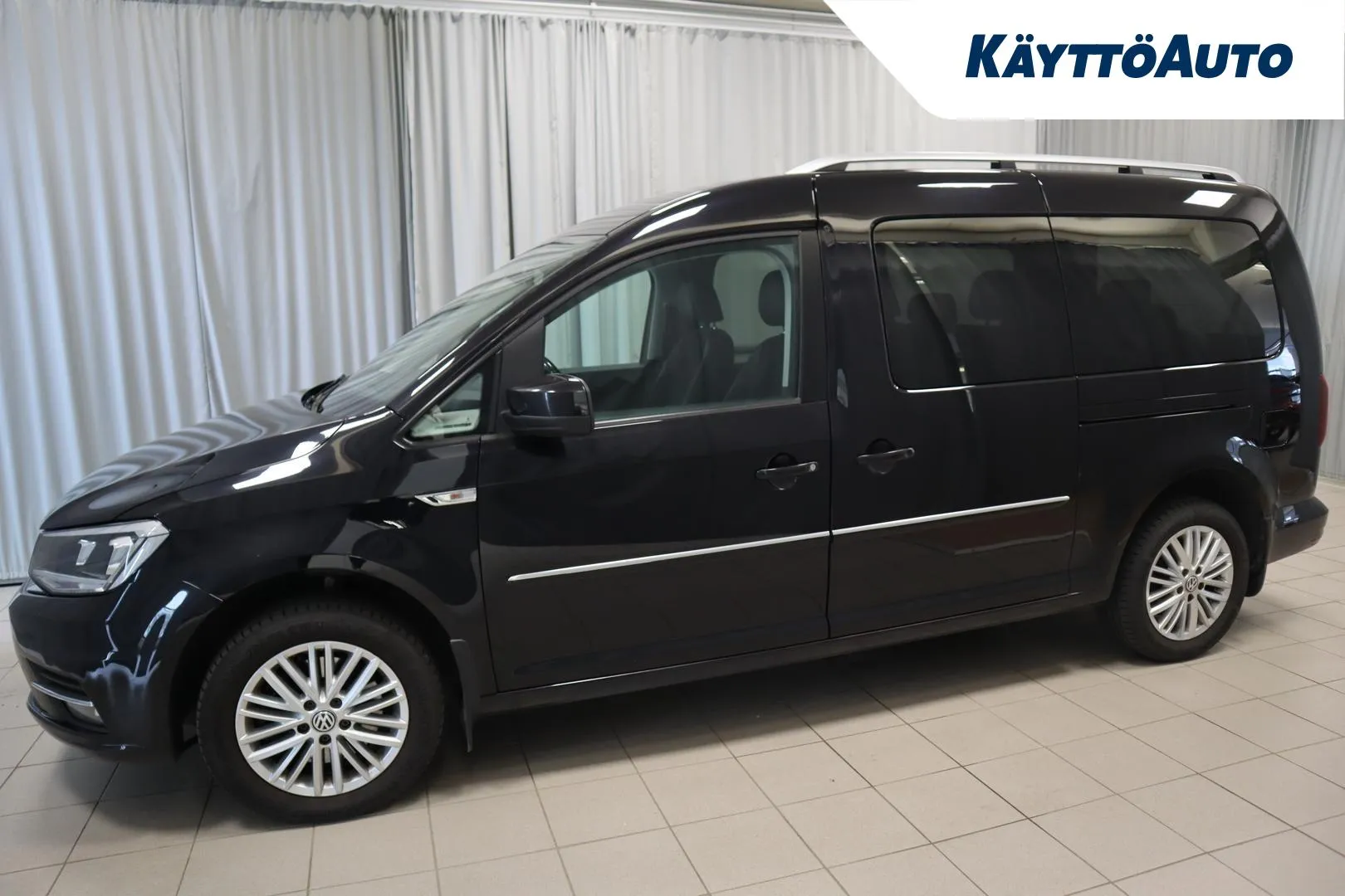 VOLKSWAGEN Caddy Maxi GLY-260 carousel image