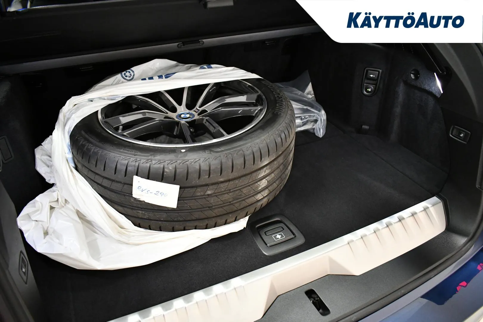BMW 530 RVS-290 carousel image