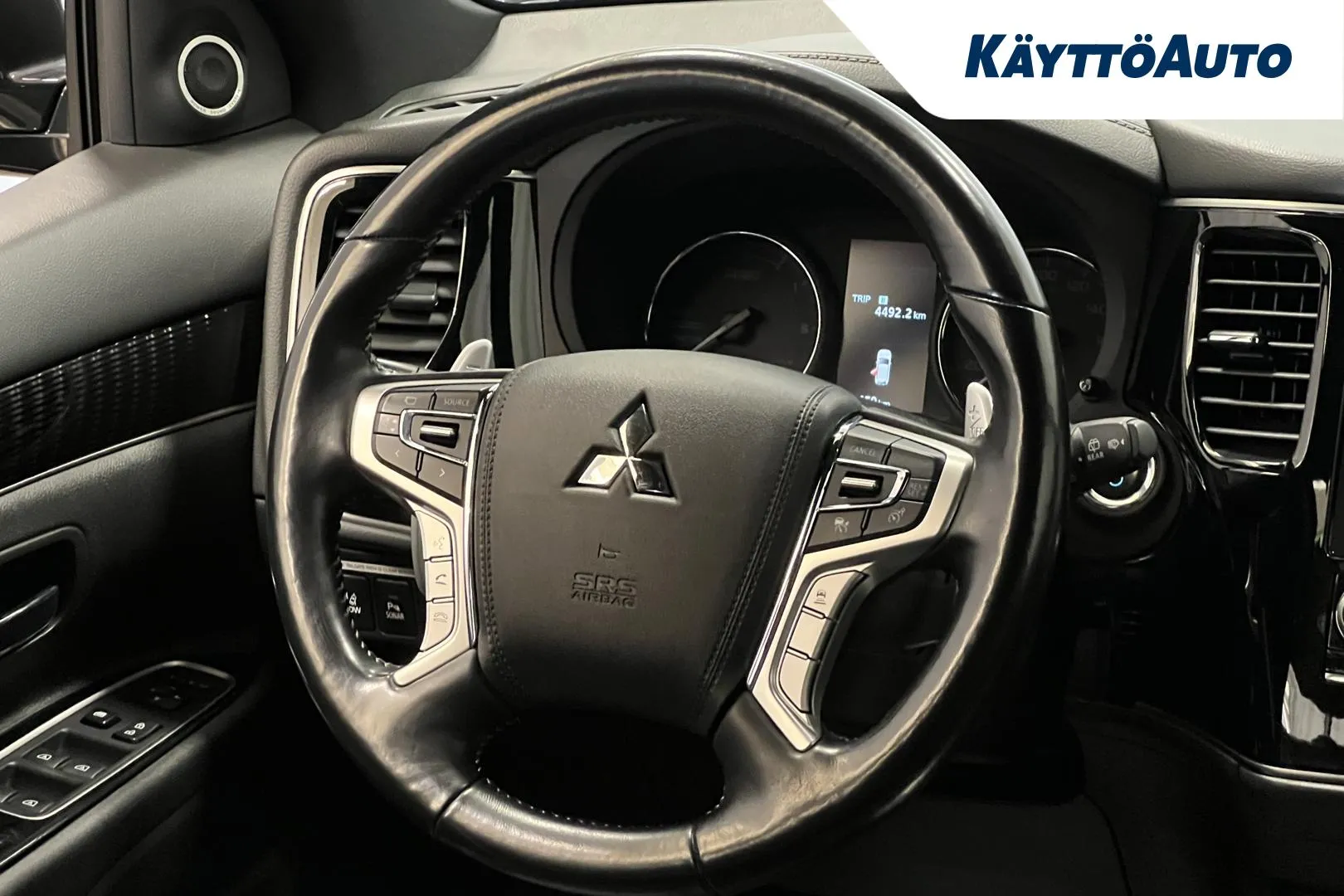 MITSUBISHI Outlander PHEV XPP-640 carousel image