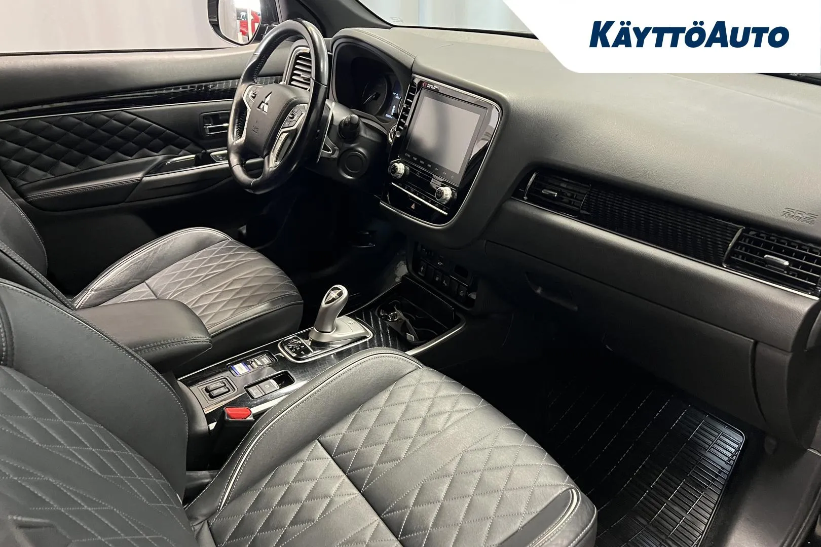 MITSUBISHI Outlander PHEV XPP-640 carousel image