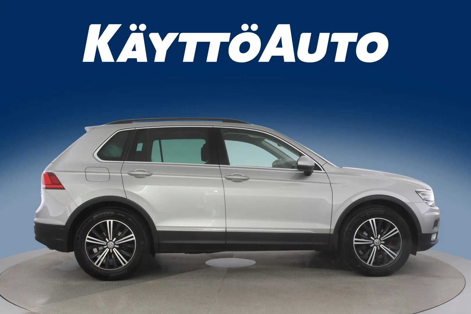 VOLKSWAGEN Tiguan INE-500 carousel image