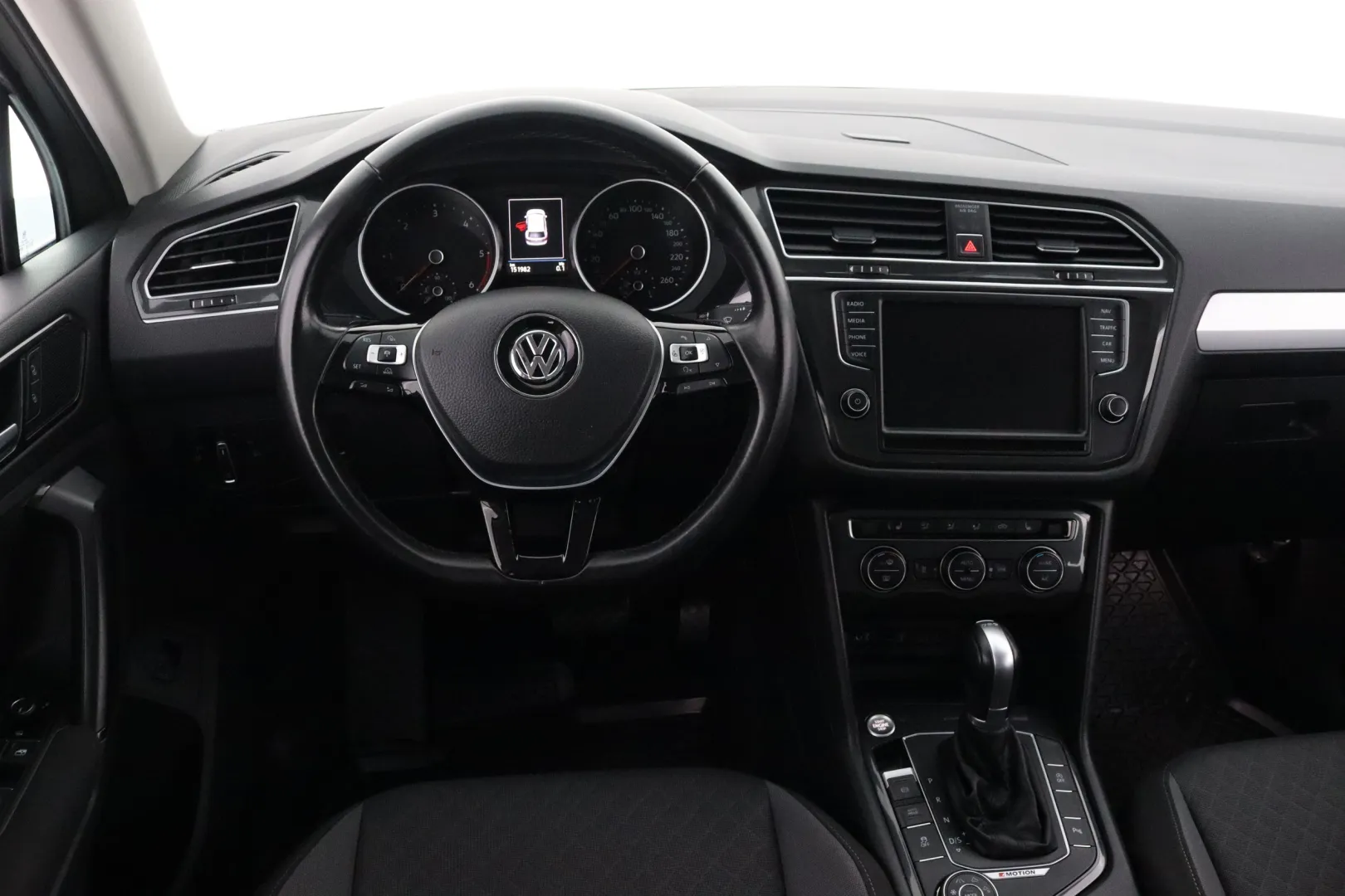 VOLKSWAGEN Tiguan INE-500 carousel image