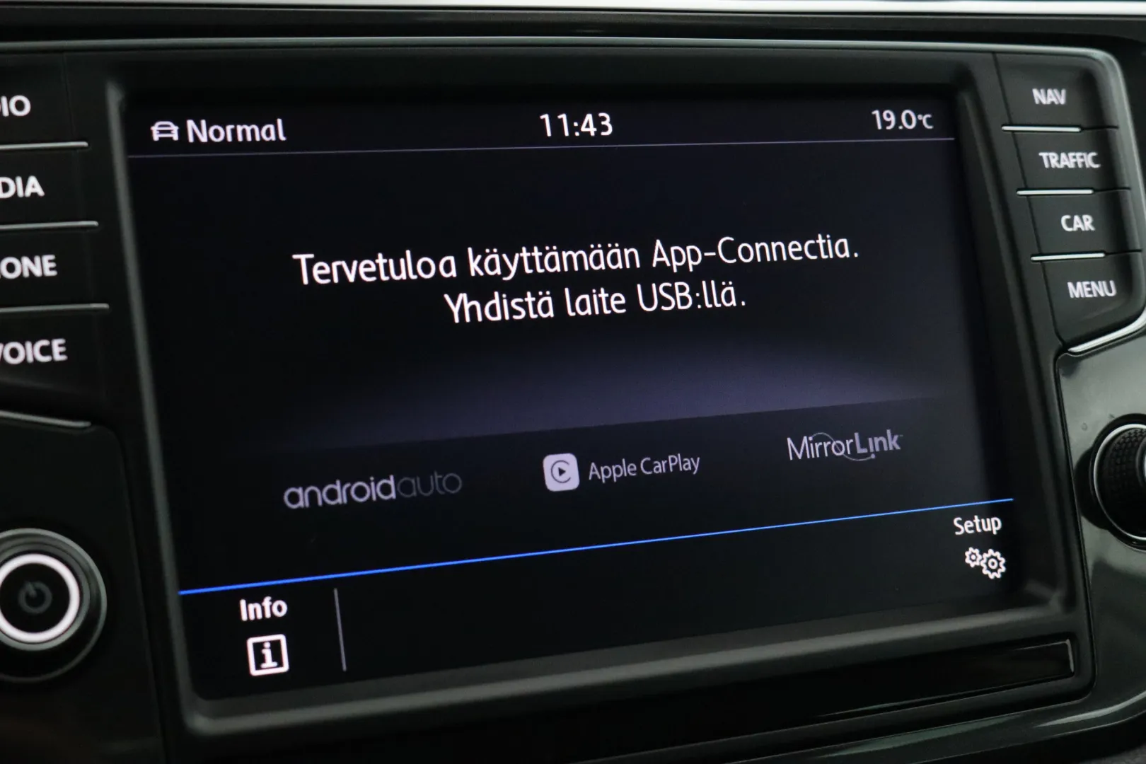 VOLKSWAGEN Tiguan INE-500 carousel image
