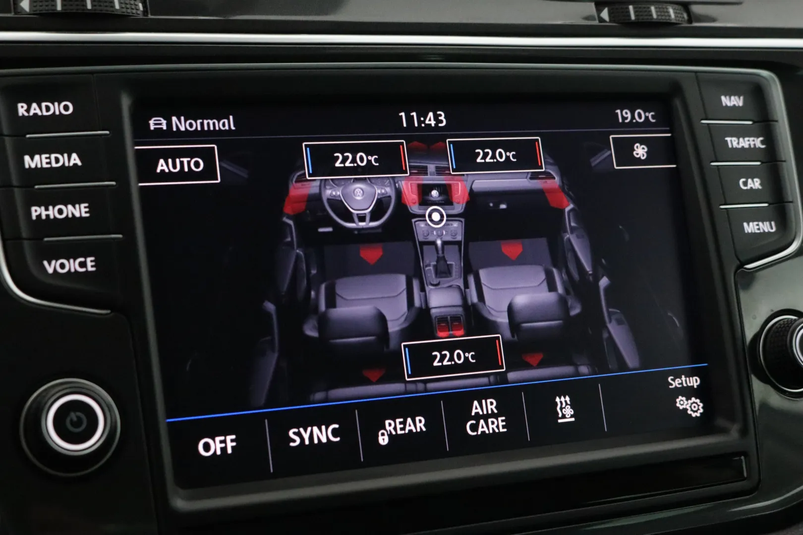 VOLKSWAGEN Tiguan INE-500 carousel image