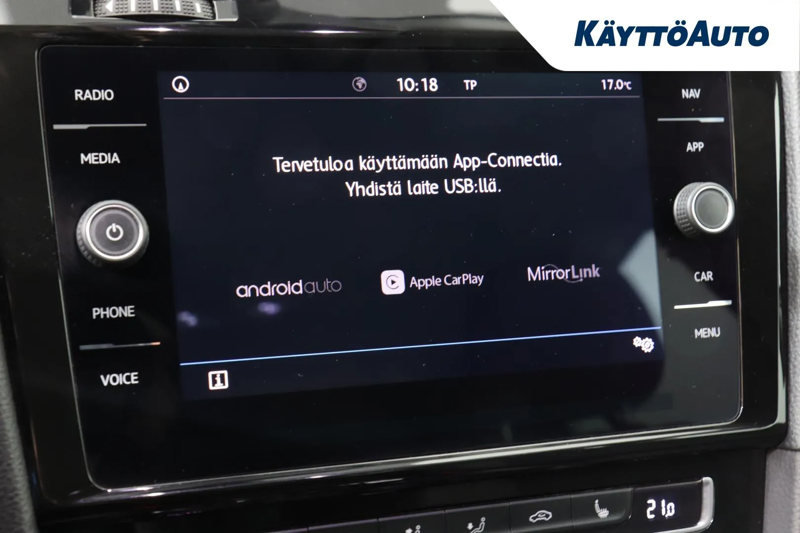 VOLKSWAGEN Golf YLC-846 carousel image