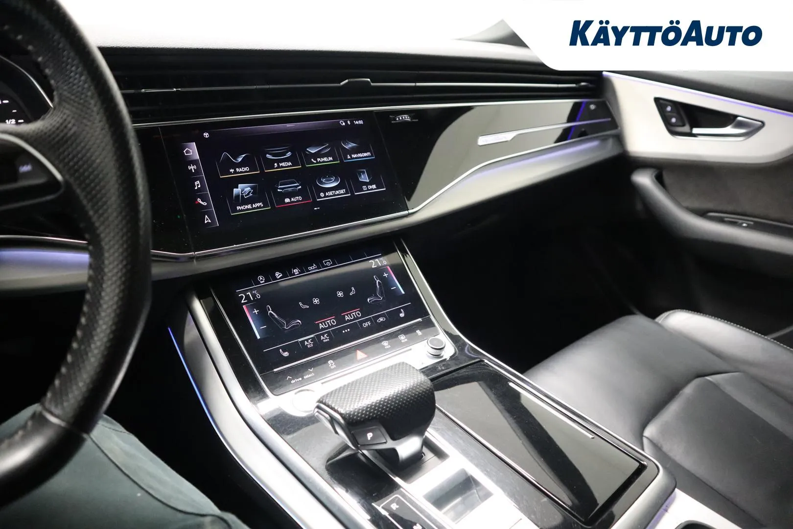 AUDI Q8 XVU-592 carousel image