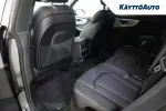 AUDI Q8 XVU-592 carousel thumbs