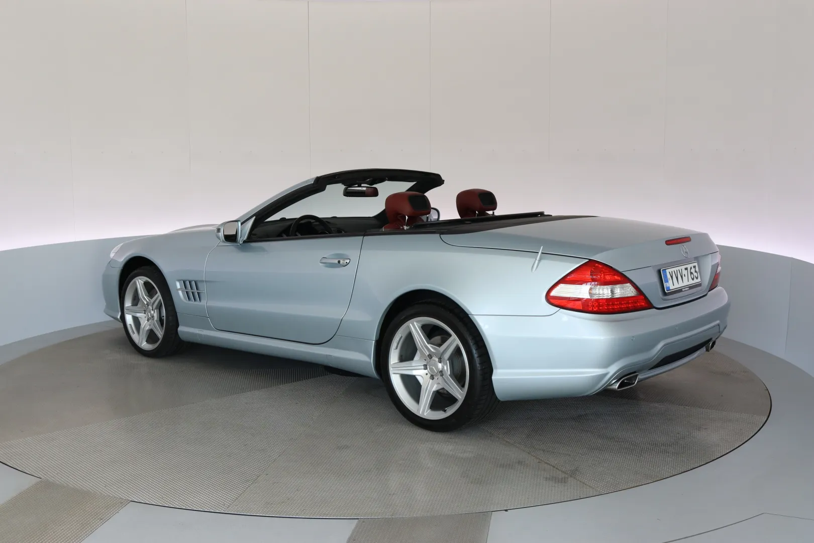 MERCEDES-BENZ SL YVV-763 carousel image